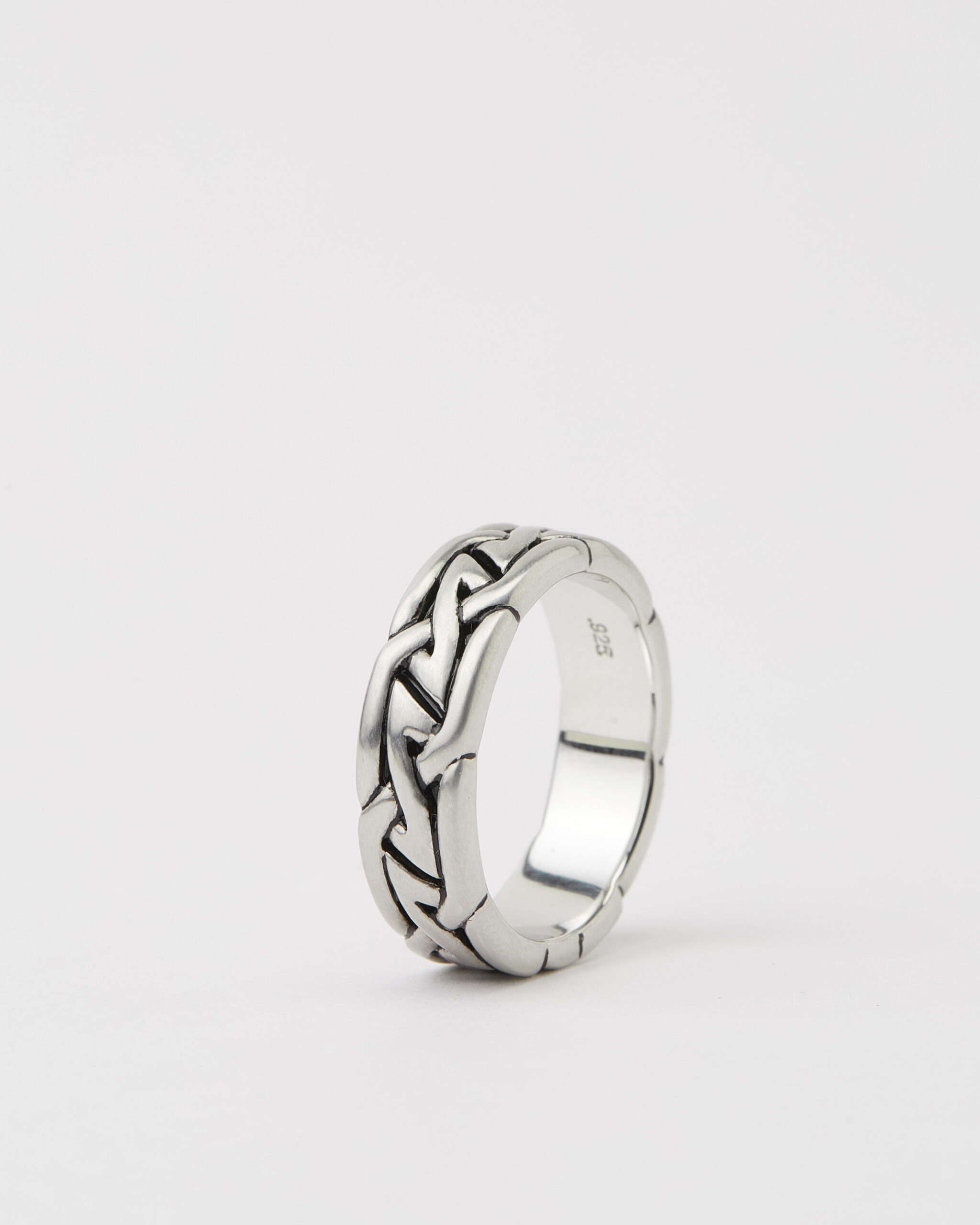 Interlocked Link Band